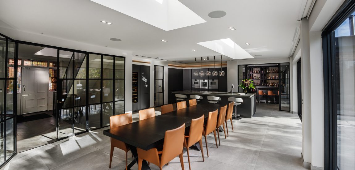 Large-scale renovation in Hale - Gail Marsden – Stuart Frazer SieMatic Kitchen