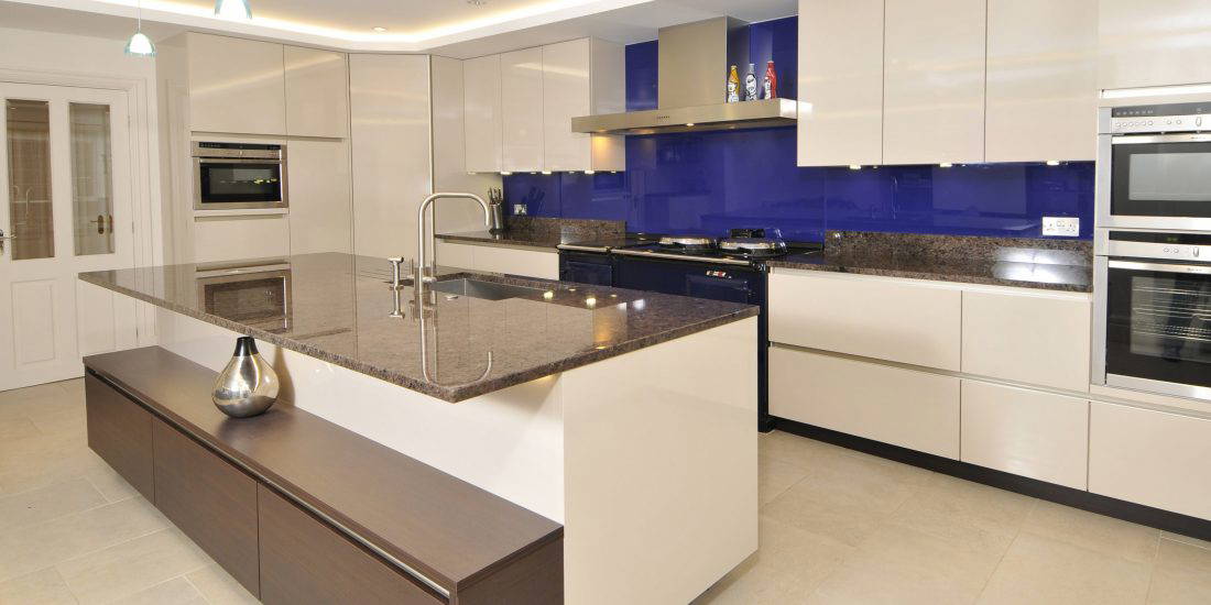 SieMatic_S2_greige-gloss_truffle-brown-pine_steinberg_hale-3 2 SieMatic_S2_greige-gloss_truffle-brown-pine_steinberg_hale-3 2
