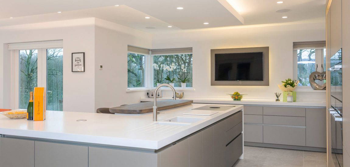 SF Standish-8 turnkey service from Stuart Frazer