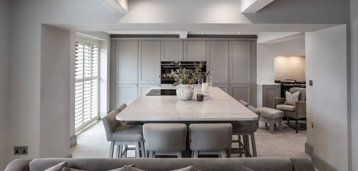 009SF-Slaidburn A traditional Shaker style Stuart Frazer kitchen