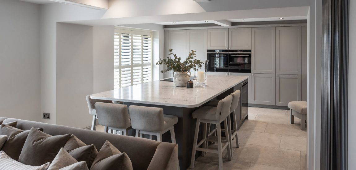 011SF-Slaidburn A traditional Shaker style Stuart Frazer kitchen