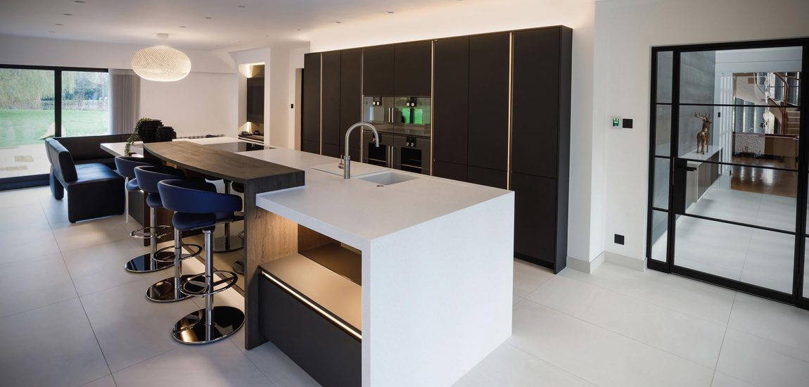 04-A Sleek SLX Kitchen Stuart Frazer SieMatic SLX Kitchen - for a contemporary home