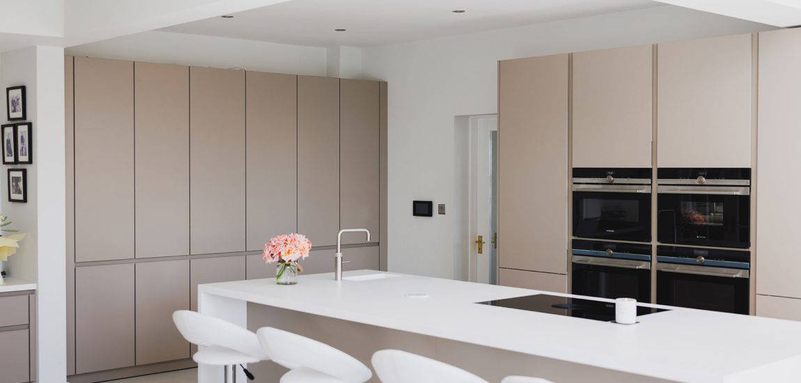 16-Liverpool Stunning Kitchen Space - island detail