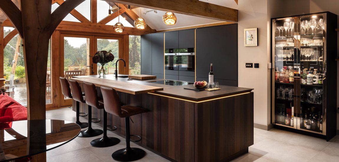 02-Traditional Oak Frame meets Contemporary SLX Stuart Frazer SieMatic Contemporary SLX Kitchen