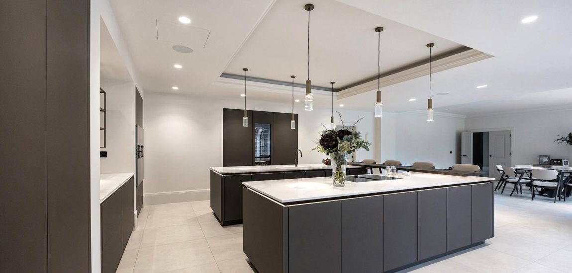 011-Pure Elegance Pure Elegance - Stuart Frazer SieMatic Kitchens