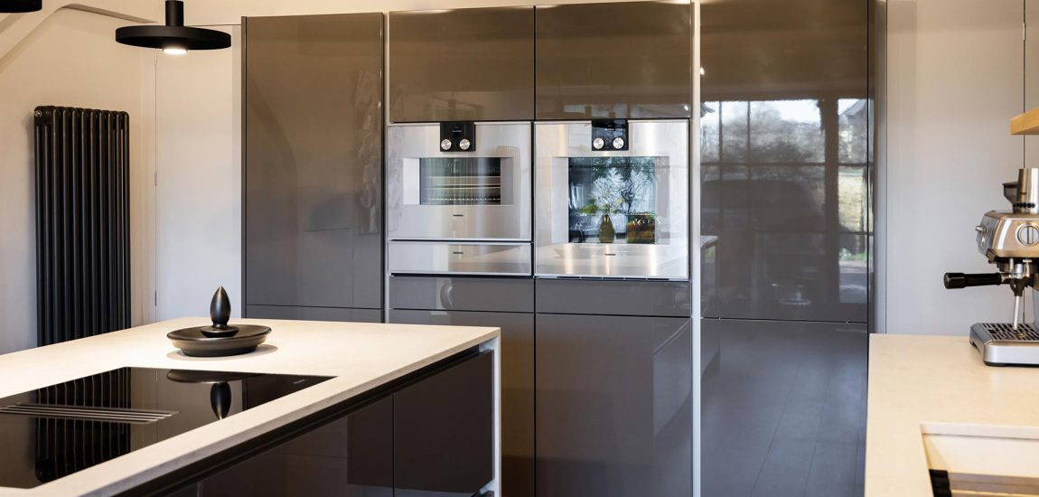 A-second-Stuart-Frazer-kitchen-for-a-beautiful-listed-cottage-010 A second Stuart Frazer kitchen for a beautiful listed cottage - Gaggenau appliances