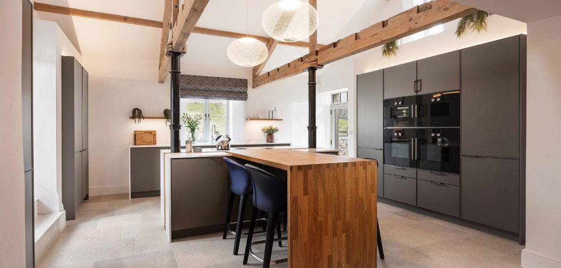 002-A-Stuart-Frazer-Kitchen-for-a-Barn-Conversion A Stuart Frazer Kitchen for a Barn Conversion