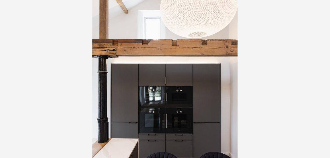 012-A-Stuart-Frazer-Kitchen-for-a-Barn-Conversion A Stuart Frazer Kitchen for a Barn Conversion - Gaggenau Appliances