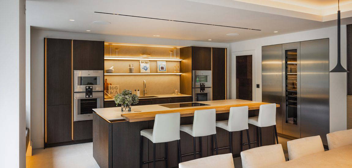 Going Full Circle-010 Stuart Frazer SieMatic Kitchen Island Focus