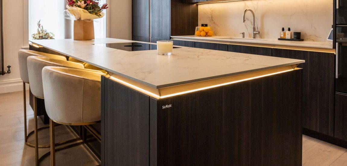 The Perfect Kitchen-009 The Perfect Kitchen - Stuart Frazer SieMatic - Island Detail