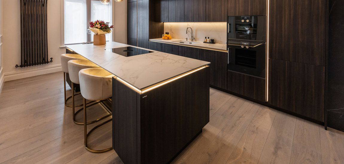 The Perfect Kitchen-031 The Perfect Kitchen - Stuart Frazer SieMatic - Island Detail